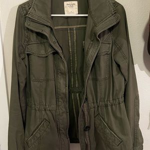 Abercrombie and Fitch army green Cargo jacket M